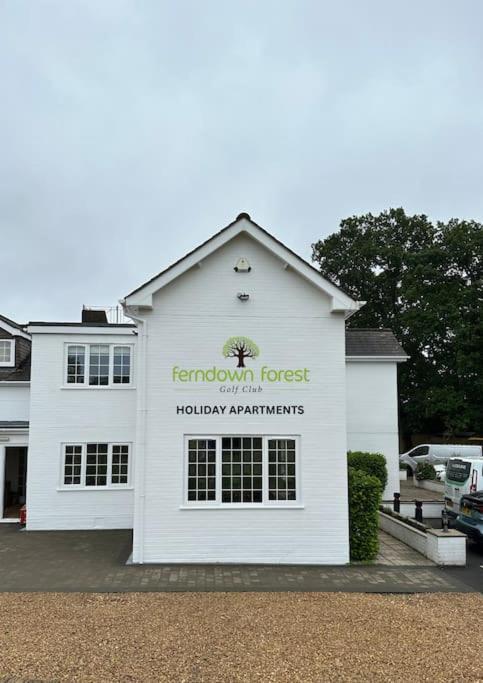 The Dolman At Ferndown Forest Golf Course Exterior foto